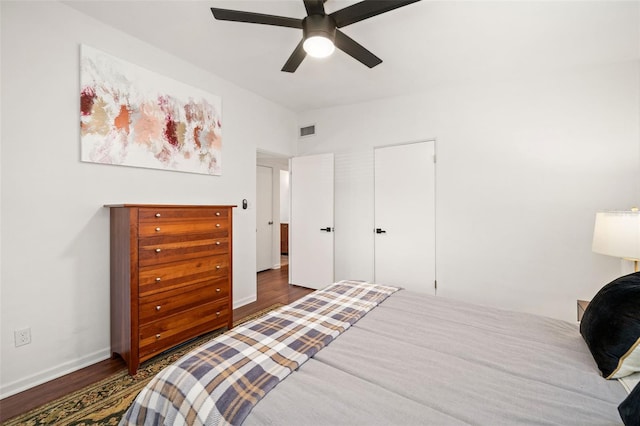 1424 W New Hampshire St, Orlando, FL 32804 - bedroom with visible vents, baseboards, dark wood-type flooring, and ceiling fan