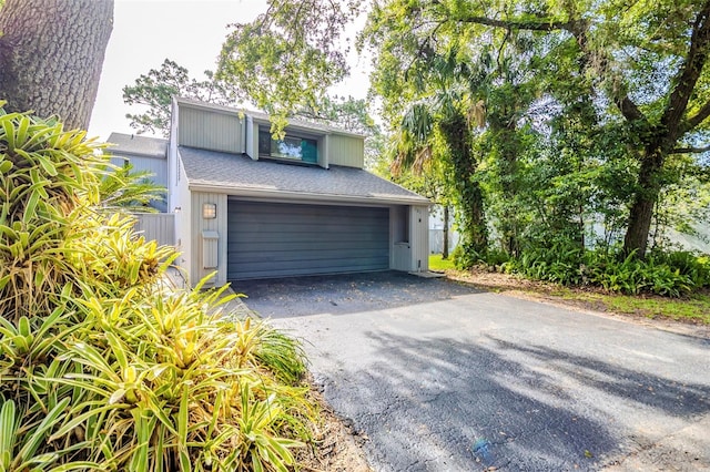 121 Primrose Dr, Longwood, FL 32779 - garage with driveway