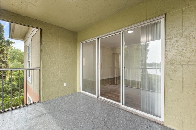 4038 Versailles Dr Unit 4038C, Orlando, FL 32808 - view of balcony