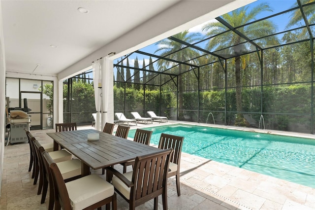 8017 Chilton Dr, Orlando, FL 32836 - outdoor pool featuring a patio area and a lanai