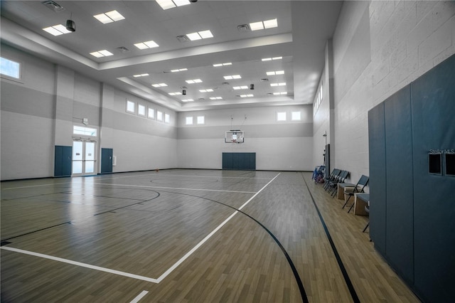 15242 Sunny Day Dr, Bradenton, FL 34211 - view of sport court with community basketball court
