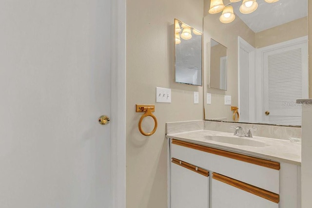 3106 S Semoran Blvd Unit P-2, Orlando, FL 32822 - bathroom featuring vanity