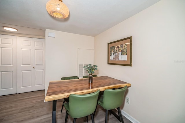 150 Waterfall Way Unit 102, Altamonte Springs, FL 32714 - dining area with wood finished floors and baseboards