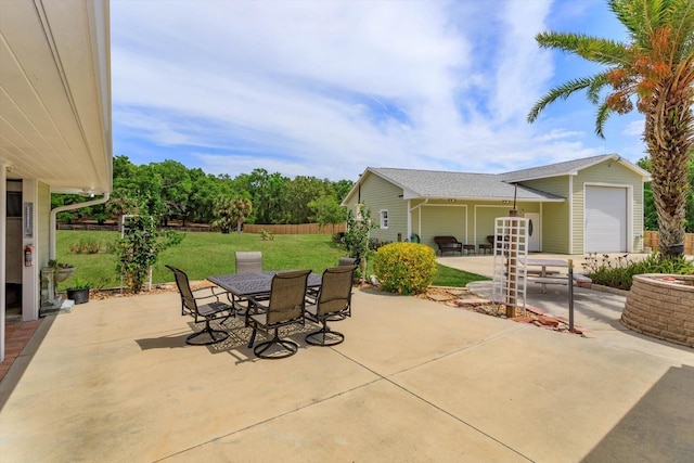 36408 E Eldorado Lake Dr, Eustis, FL 32736 - view of patio / terrace with outdoor dining area