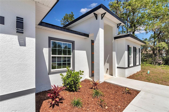 13430 SW 88th Ter, Ocala, FL 34473 - view of front of property with stucco siding