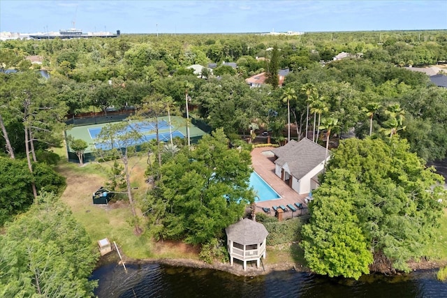 14841 Faversham Cir, Orlando, FL 32826 - drone / aerial view of a pool and a nearby body of water