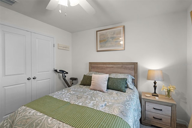 1220 Tahitian Sunrise Dr, Plant City, FL 33565 - bedroom featuring a closet, visible vents, and a ceiling fan