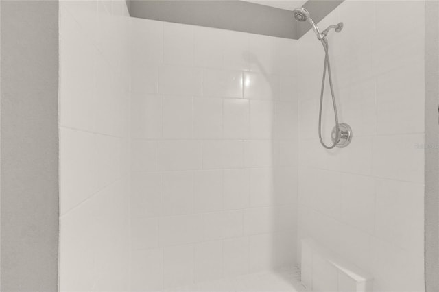 4347 Creekside Blvd, Kissimmee, FL 34746 - full bathroom with tiled shower