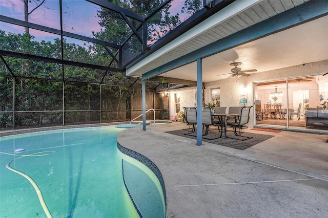 516 Fort Smith Blvd, Deltona, FL 32738 - outdoor pool featuring ceiling fan, a patio area, outdoor dining area, and glass enclosure
