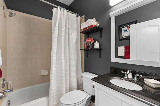 4027 Lakeside Reserve Ct, Orlando, FL 32810 - bathroom featuring vanity, toilet, and shower / bath combo
