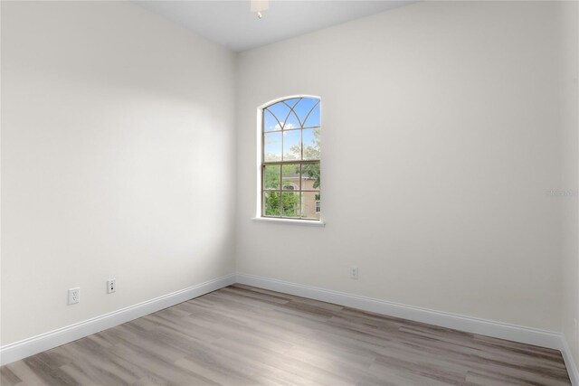 850 Spring Oak Cir, Orlando, FL 32828 - unfurnished room featuring light wood-style floors and baseboards