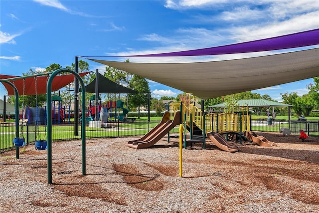850 Spring Oak Cir, Orlando, FL 32828 - view of community jungle gym