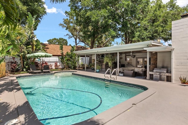 2105 Fosgate Dr, Winter Park, FL 32789 - view of pool featuring an outdoor living space, ceiling fan, a fenced in pool, a patio, and exterior kitchen