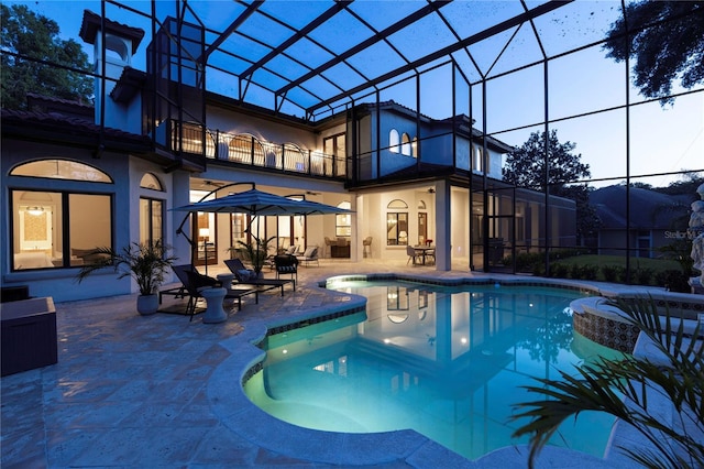 1716 Greystone Ct, Longwood, FL 32779 - pool featuring a patio, glass enclosure, and a jacuzzi