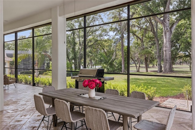 1716 Greystone Ct, Longwood, FL 32779 - sunroom featuring outdoor dining area