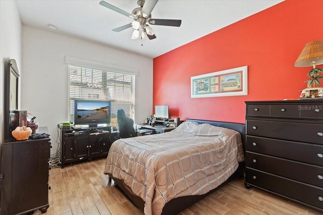 11502 Waterstone Loop Dr, Windermere, FL 34786 - bedroom featuring light wood-style flooring and a ceiling fan