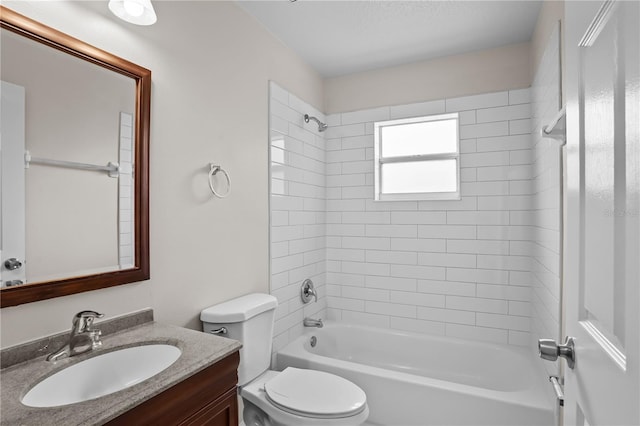 15 Sawfish Ln, Kissimmee, FL 34759 - bathroom with vanity, tub / shower combination, and toilet