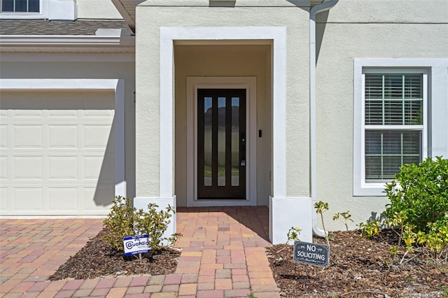 683 Campo Ln, Davenport, FL 33837 - entrance to property with stucco siding