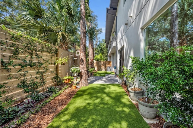 view of yard featuring fence