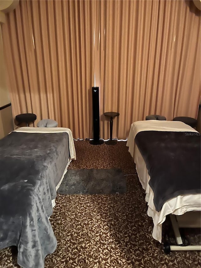 bedroom with carpet