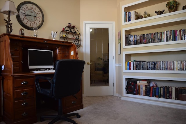 office area with carpet