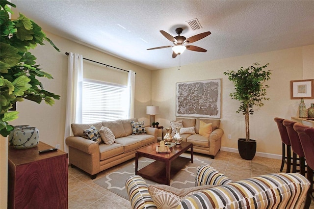 2919 Banana Palm Dr, Kissimmee, FL 34747 - photo 2
