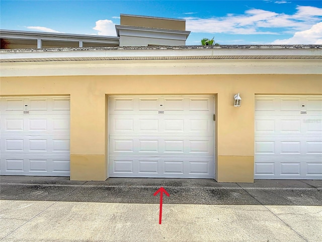 7509 Mourning Dove Cir Unit 203, Reunion, FL 34747 - view of garage