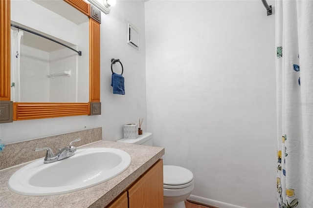 130 Kristi Ann Ct, Winter Springs, FL 32708 - full bath featuring vanity and a shower with shower curtain