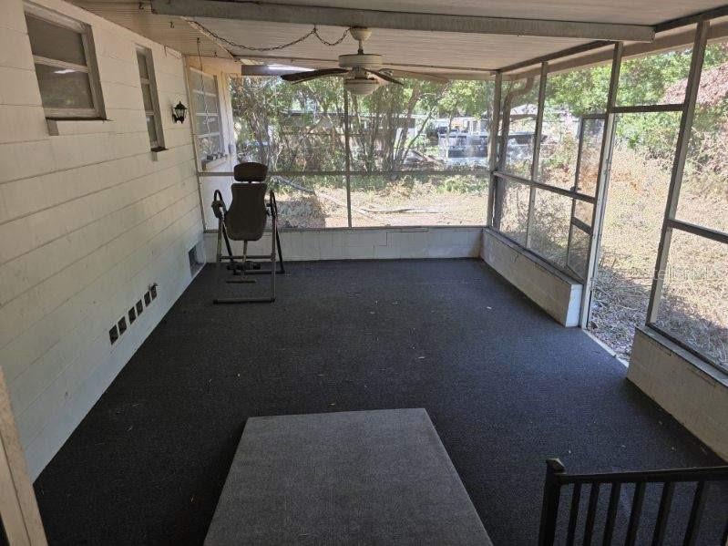 2523 Falkner Rd, Orlando, FL 32810 - unfurnished sunroom with ceiling fan