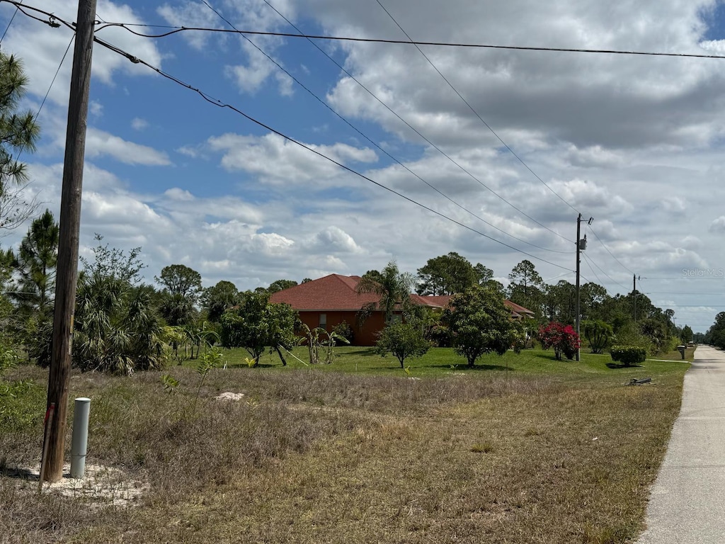 513 Addison St E, Lehigh Acres, FL 33974