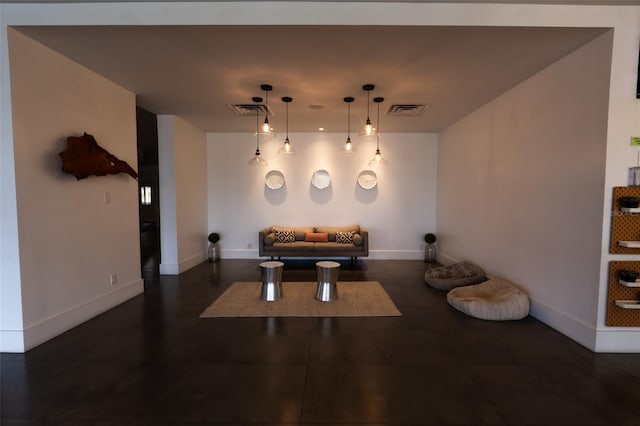 5245 W Irlo Bronson Memorial Hwy Unit 170, Kissimmee, FL 34746 - living area with baseboards