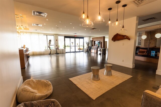5245 W Irlo Bronson Memorial Hwy Unit 170, Kissimmee, FL 34746 - building lobby featuring recessed lighting