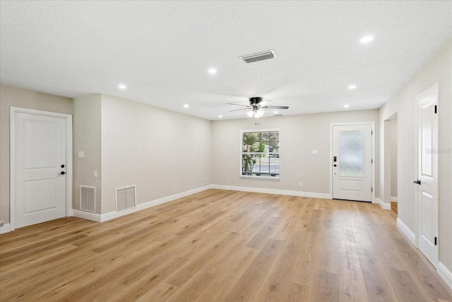 5162 Tellson Pl, Orlando, FL 32812 - foyer featuring visible vents, light wood-style floors, and ceiling fan