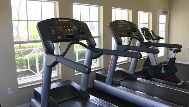 8031 Enchantment Dr Unit Ge, Windermere, FL 34786 - workout area with baseboards