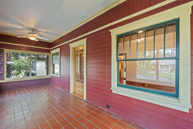 806 E Amelia St, Orlando, FL 32803 - unfurnished sunroom with ceiling fan