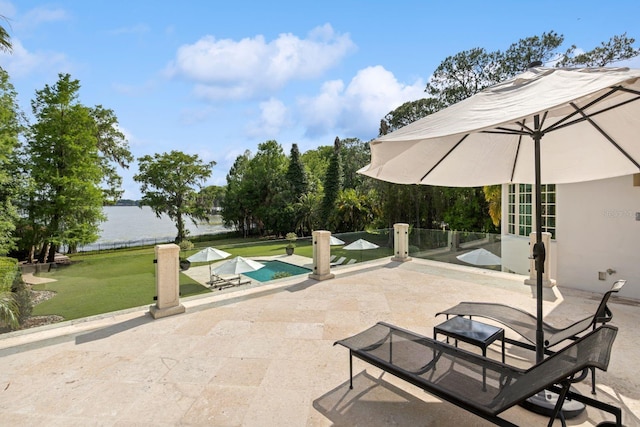 1640 E Adams Dr, Maitland, FL 32751 - view of swimming pool with a patio, a water view, and a pool