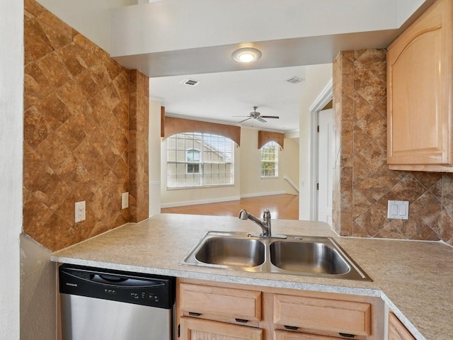7021 Della Dr Unit 51, Orlando, FL 32819 - photo 11