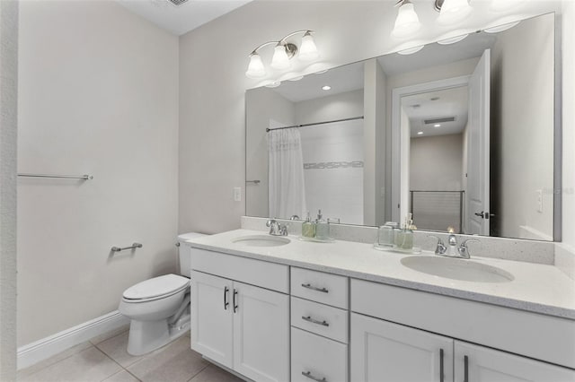 8848 Bismarck Palm Dr, Winter Garden, FL 34787 - full bath with a sink, tile patterned flooring, toilet, and curtained shower