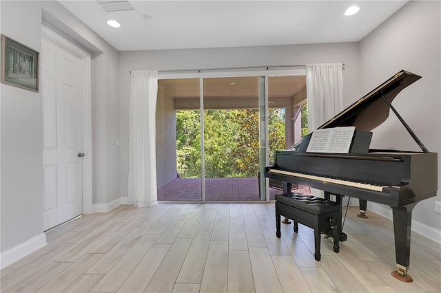 2127 Bay Line Rd, Oakland, FL 34787 - sitting room featuring light wood finished floors, baseboards, and recessed lighting