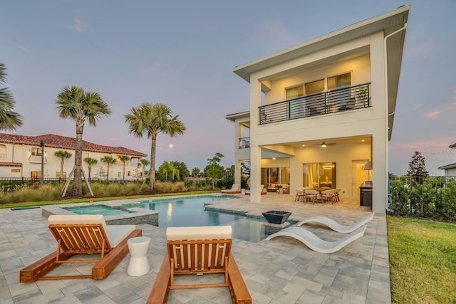 7905 Jacks Club Dr, Kissimmee, FL 34747 - view of swimming pool with a patio area, ceiling fan, outdoor dining area, and fence