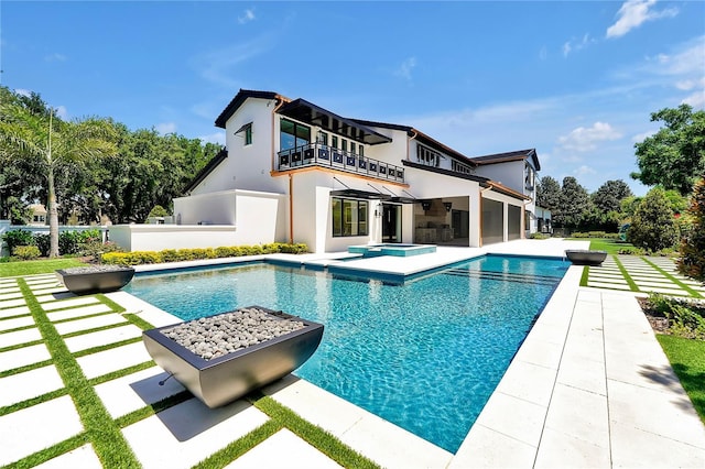 5525 Isleworth Country Club Dr, Windermere, FL 34786 - view of swimming pool with a patio area and a pool with connected hot tub