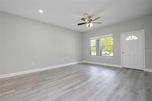 8312 N Pitcairn Way, Citrus Springs, FL 34434 - foyer entrance featuring a ceiling fan, baseboards, wood finished floors, and recessed lighting
