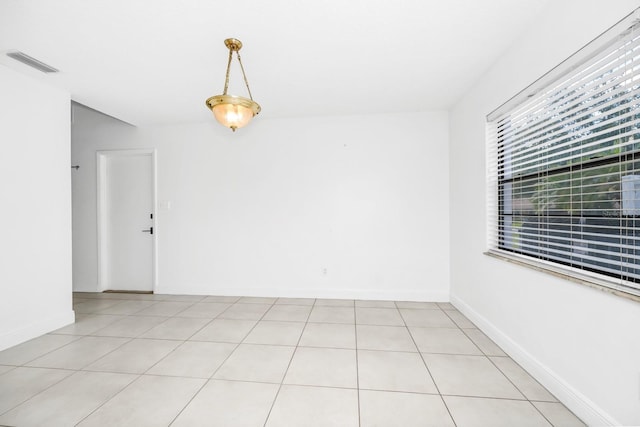 3379 Monika Cir, Orlando, FL 32812 - unfurnished room with visible vents