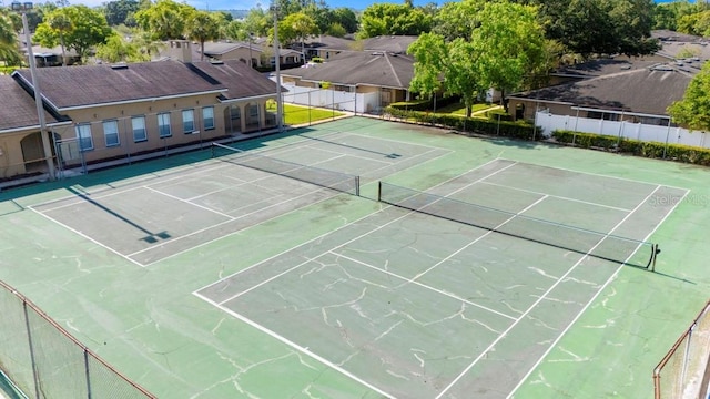 206 Diamond Cv Unit 106, Casselberry, FL 32707 - view of sport court featuring fence and a residential view