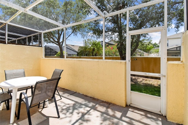 1180 S Beach Cir, Kissimmee, FL 34746 - sunroom / solarium with outdoor dining space and plenty of natural light