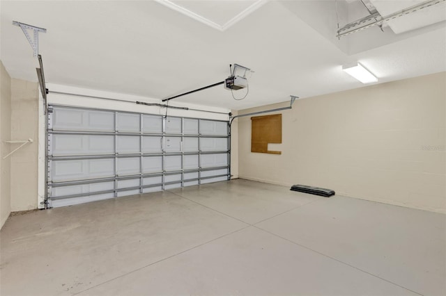 26807 Bull Run, Leesburg, FL 34748 - garage featuring a garage door opener
