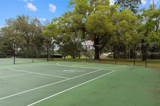 23533 Valderama Ln, Sorrento, FL 32776 - view of sport court featuring community basketball court and fence