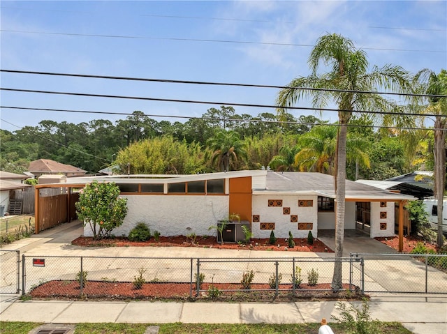2303 Bonneville Dr, Orlando, FL 32826 - photo 1