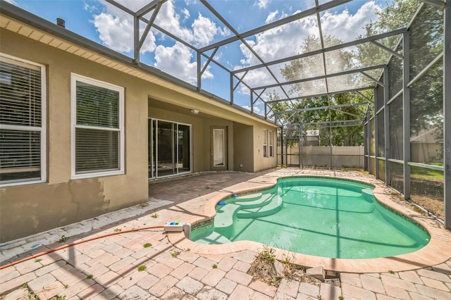 807 Ayden Oak Ln, Ocoee, FL 34761 - view of swimming pool with fence, a fenced in pool, a lanai, and a patio area