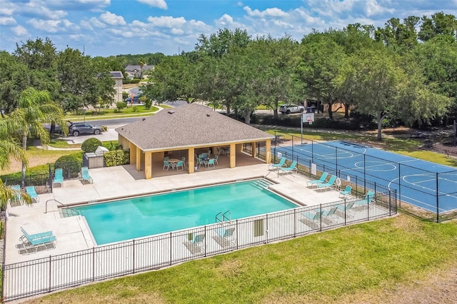 807 Ayden Oak Ln, Ocoee, FL 34761 - pool with a lawn, a patio area, and fence